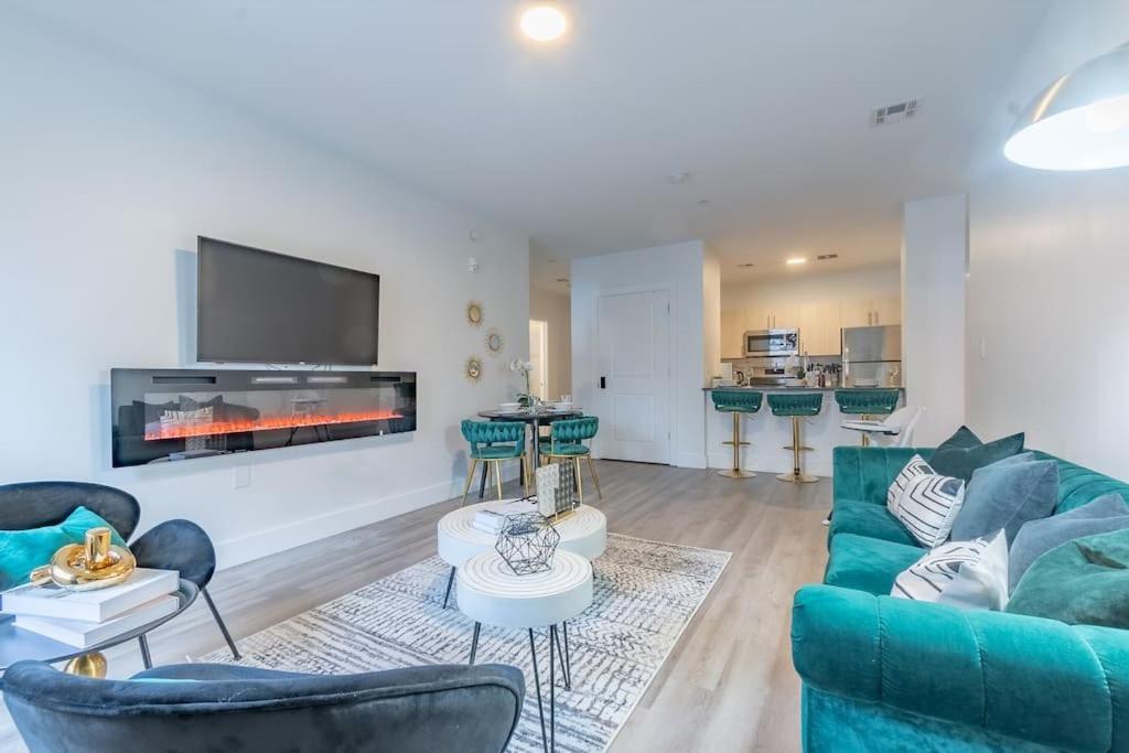 2 Bedroom 2 Bath Suite, Near American Dream And The Airport, Free Parking, King Bed And 2 Queen Beds, Washer And Dryer Orange المظهر الخارجي الصورة