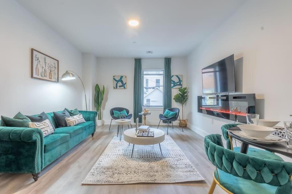 2 Bedroom 2 Bath Suite, Near American Dream And The Airport, Free Parking, King Bed And 2 Queen Beds, Washer And Dryer Orange المظهر الخارجي الصورة
